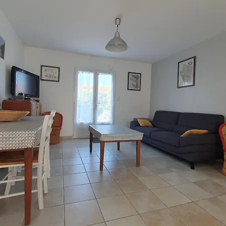 Hébergement de vacances Maison Récente Et Calme, 6 Pers, à 400m Du Centre - Fr-1-476-87 La Faute-sur-Mer